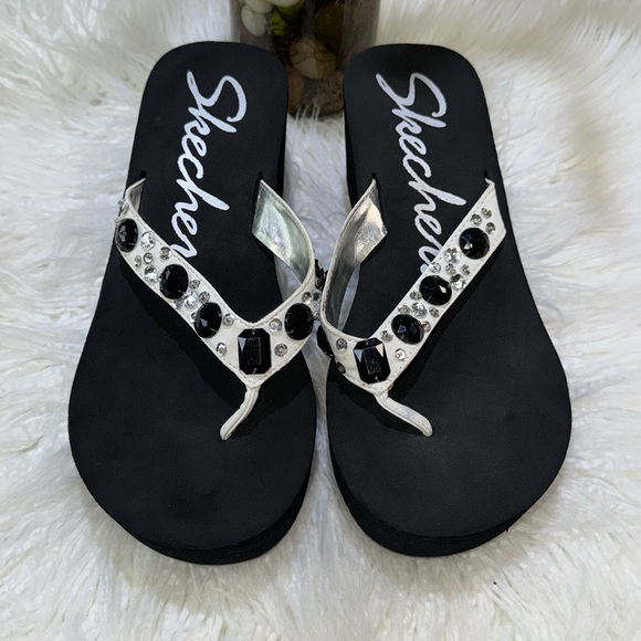 Skechers Platform Sandals - Picture 2 of 8